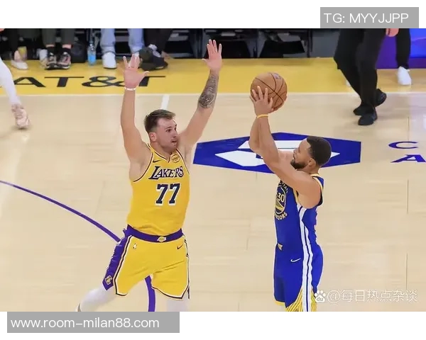 莫布里表现出色但难挽败局11投6中斩获15分9篮板8助攻3盖帽正负值11